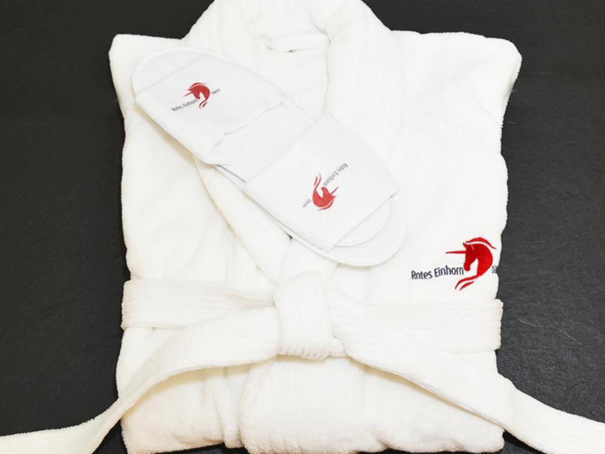 Rotes Einhorn **** Duren